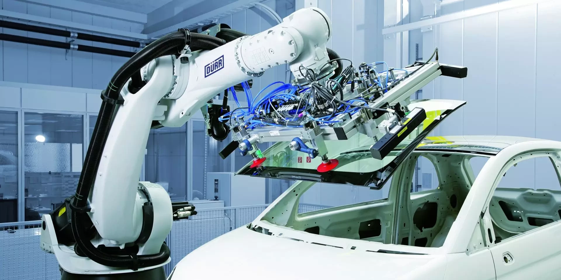 Dürr offers efficient robot systems for all gluing and sealing processes 