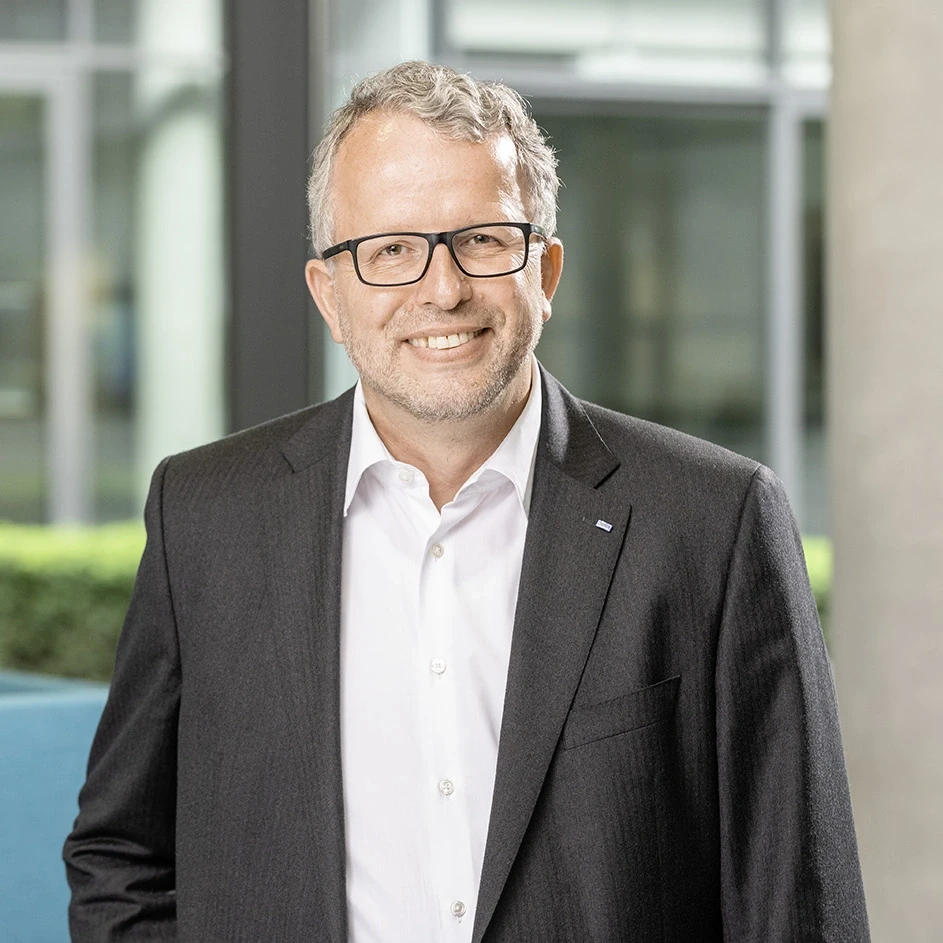 Dr. Lars Friedrich Friedrich, Lars Dr. President & CEO Application Technology