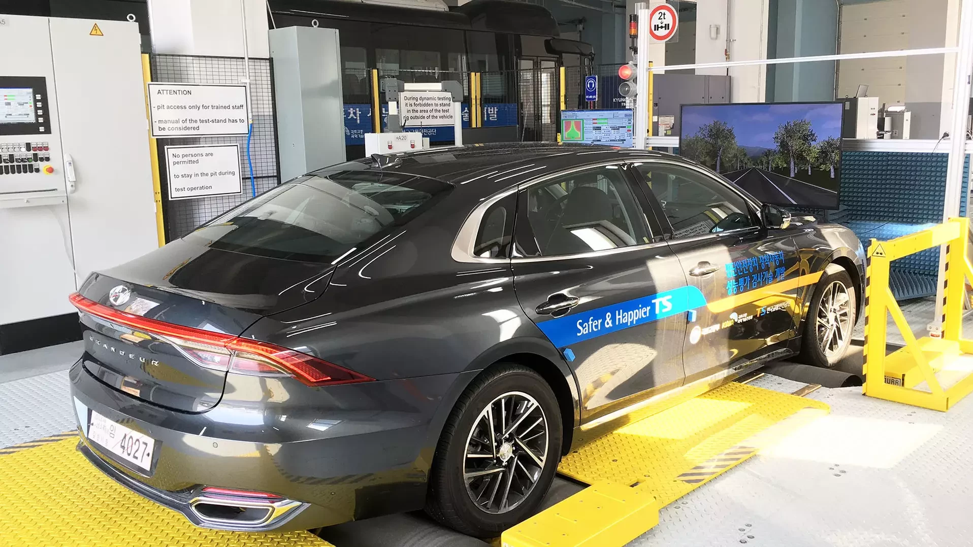 Kotsa x-road x-road curve multi-function test stand at KOTSA