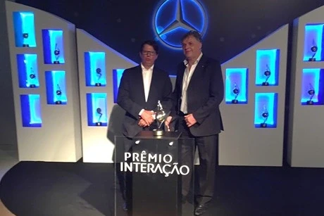 Dürr receives Mercedes-Benz Operational Excellence Award