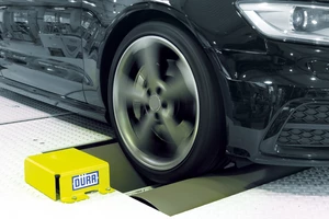 Dürr's dynamic driving test includes Roll/Brake/ABS test stand x-road