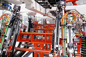 Dürr's bolting systems x-bolt and x-gun