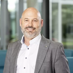 Bruno Welsch Bruno Welsch, CEO Division Paint and Final Assembly Systems