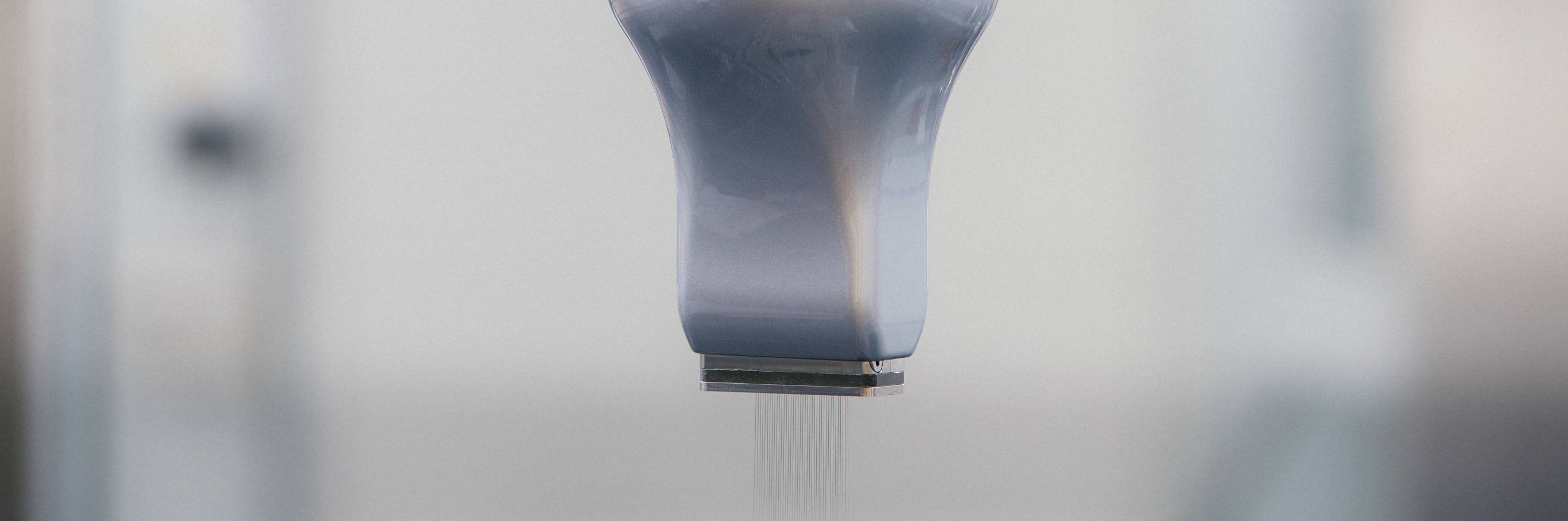 paint-application-with-high-edge-definition-d-rr